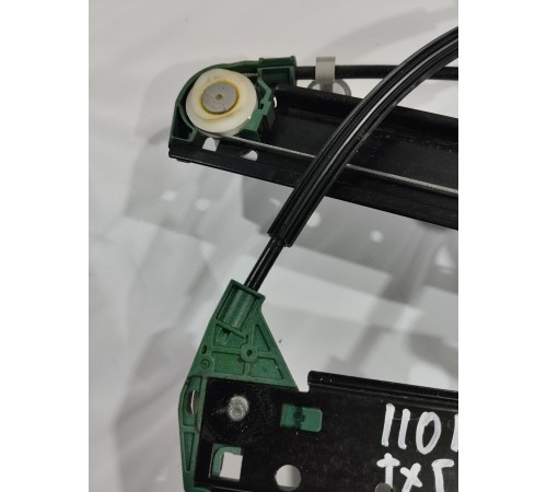 Стеклоподъемник (задний левый)