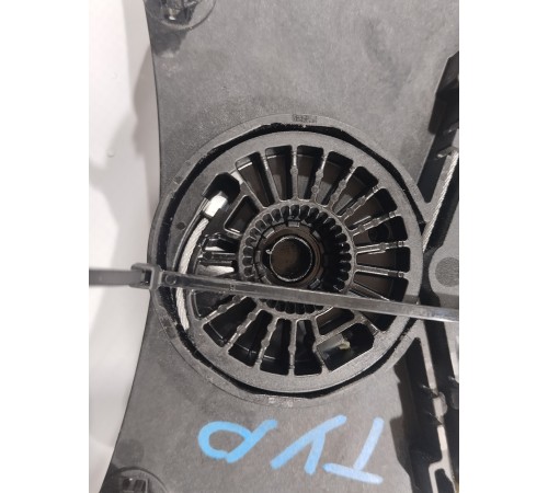 Стеклоподъемник (задний левый)