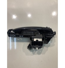 Внешняя ручка двери (задняя, левая)