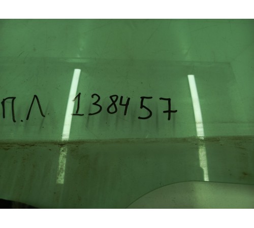 Стекло двери переднее левое