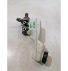 Главный тормозной цилиндр в сборе