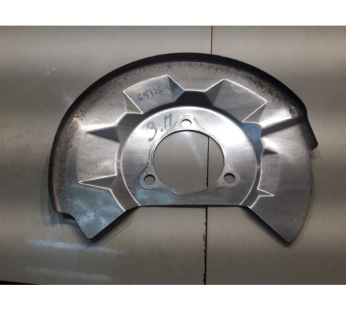 Кожух тормозного диска (задний, правый)