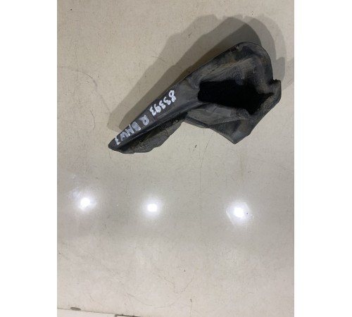 Уплотнитель стойки правый