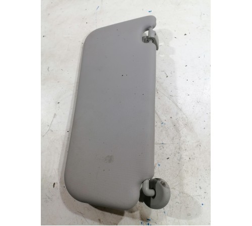 Козырек солнцезащитный левый