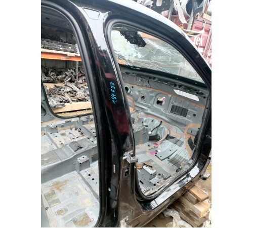 Порог со стойкой правый