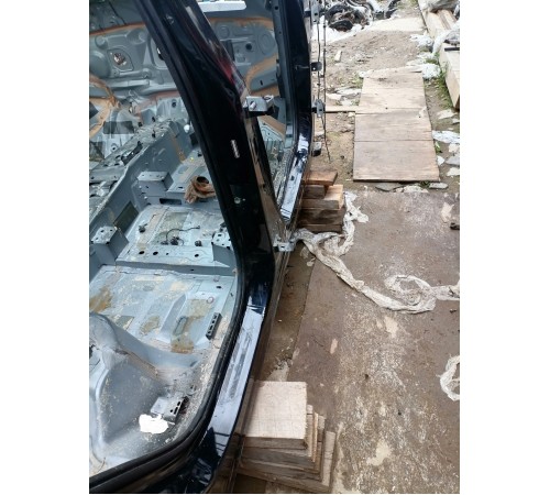 Порог со стойкой правый