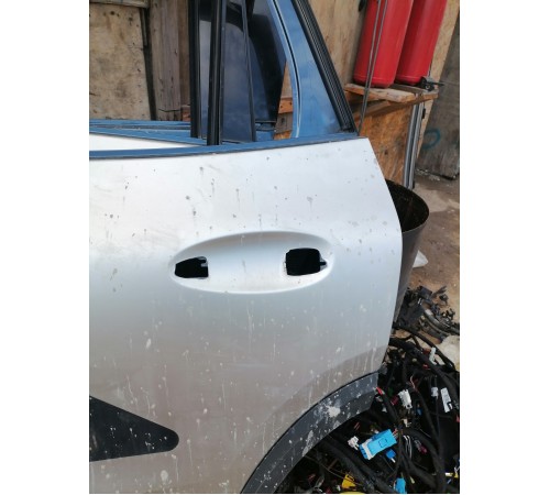 Дверь задняя левая