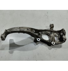 Кулак поворотный передний левый