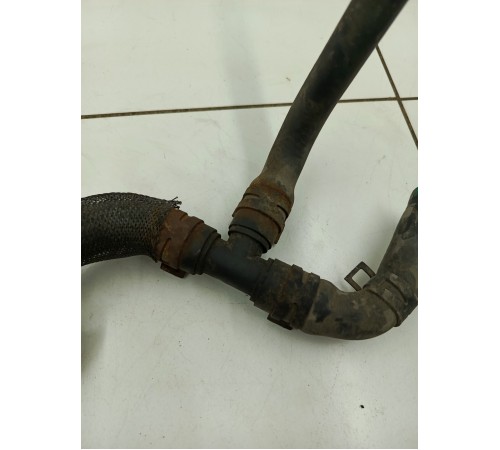 Патрубок системы охлаждения