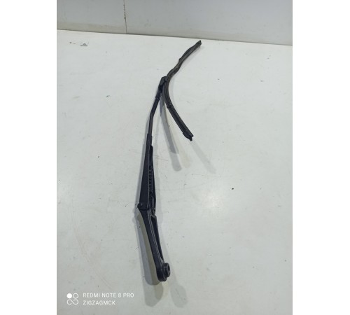Поводок стеклоочистителя(левый)