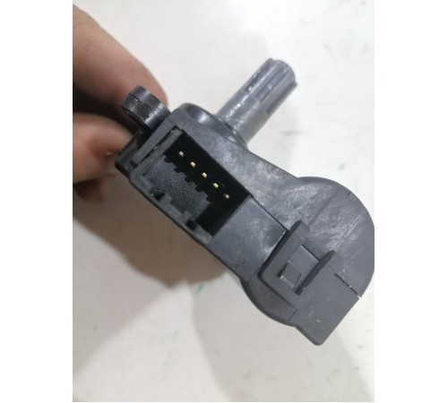 Моторчик заслонки отопителя