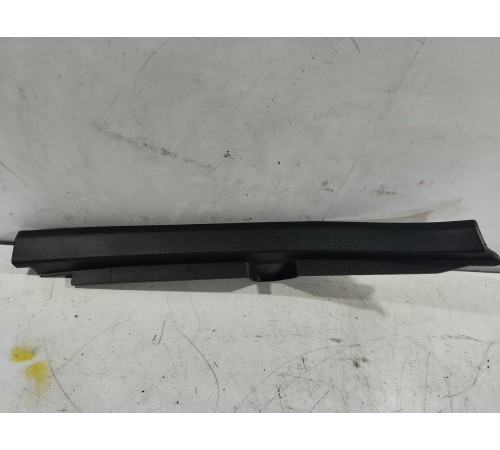 Накладка порога (задняя правая)