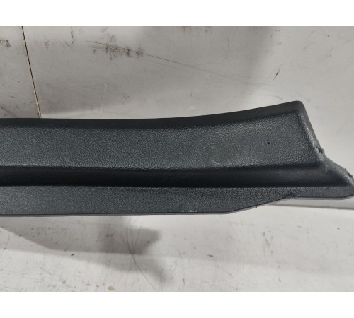 Накладка порога (задняя правая)