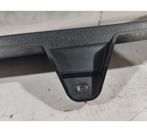 Накладка порога (задняя правая)