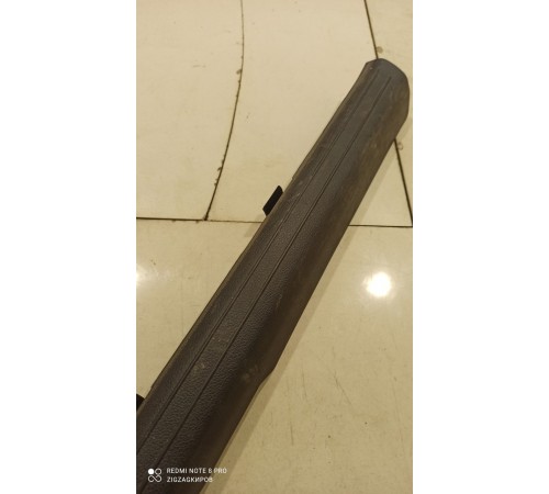 Накладка порога (передняя левая)