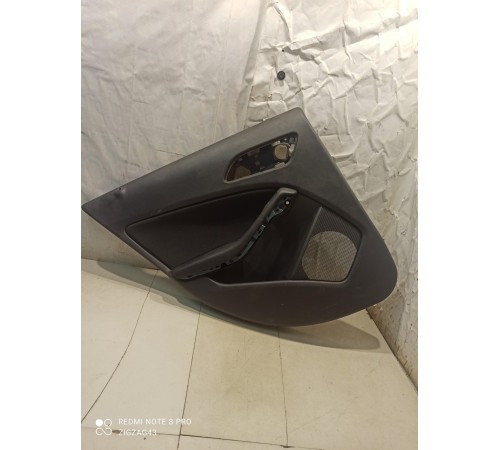 Обшивка двери (задняя левая)