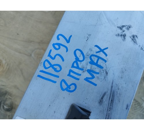 Усилитель переднего бампера