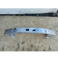 Усилитель переднего бампера