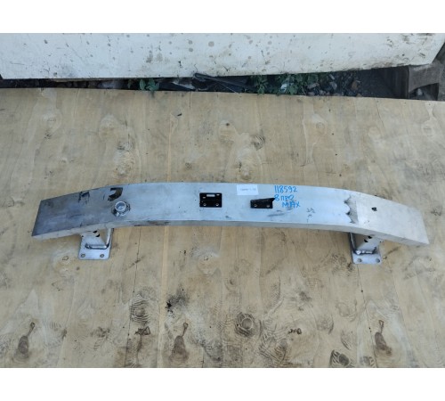 Усилитель переднего бампера