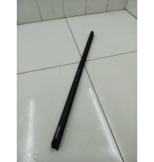 Уплотнитель двери передний правый внутренний