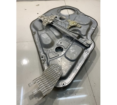 Стеклоподъёмник (задний, левый)