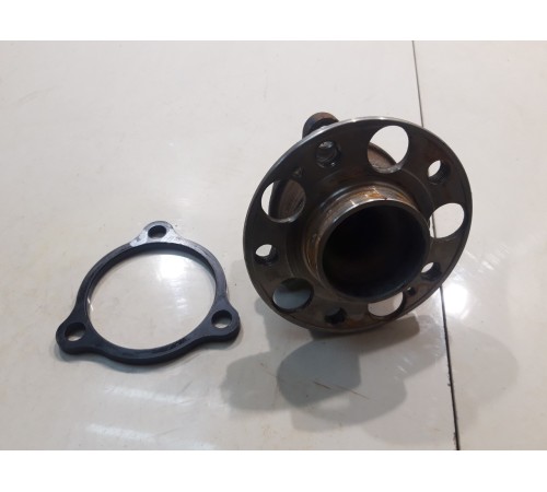 Ступица (задняя, правая)