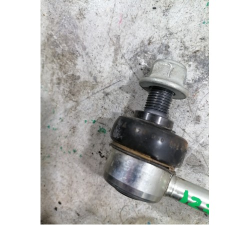 Стойка стабилизатора задняя