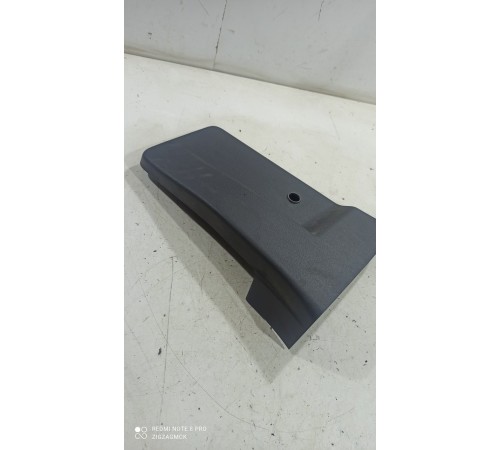 Обшивка центральной стойки(левая нижняя)