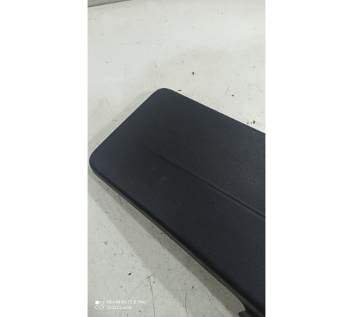 Обшивка центральной стойки(левая нижняя)