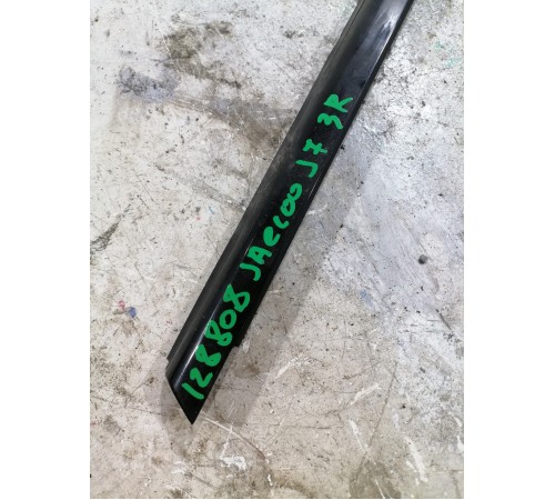 Молдинг стекла задний левый