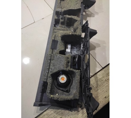 Задняя полка