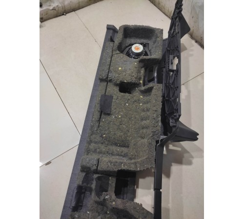 Задняя полка