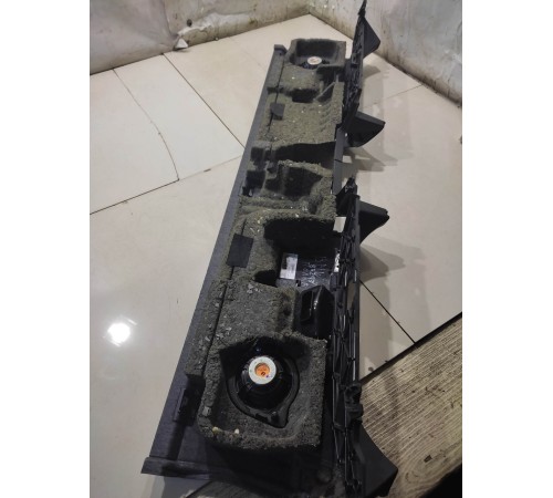 Задняя полка