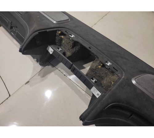 Задняя полка