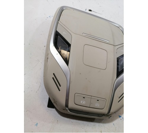 Плафон освещения салона