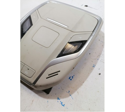 Плафон освещения салона