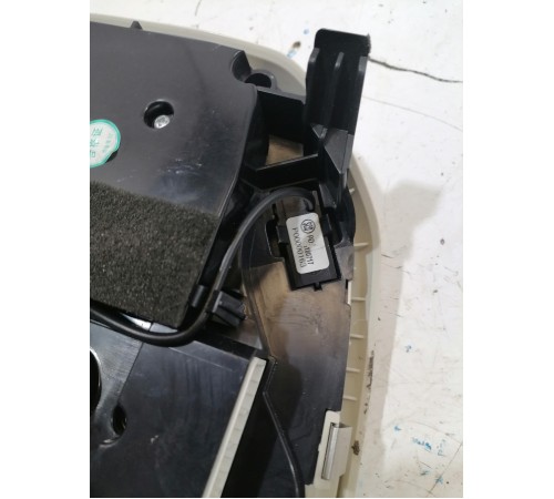 Плафон освещения салона