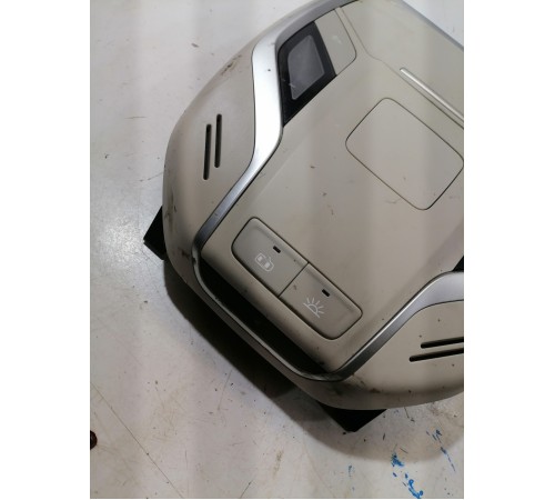 Плафон освещения салона