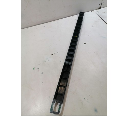 Накладка багажника правая