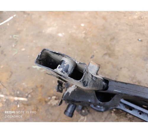 Балка подвески (подрамник) передняя