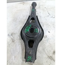 Рычаг задний  правый под пружину