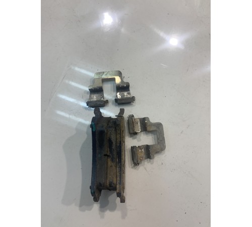 Тормозные колодки (задние)