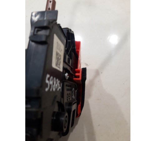 Замок двери (задний, правый)