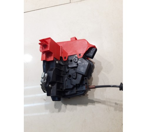 Замок двери (задний, правый)