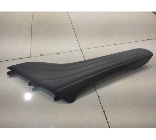 Накладка центральной консоли (правая)