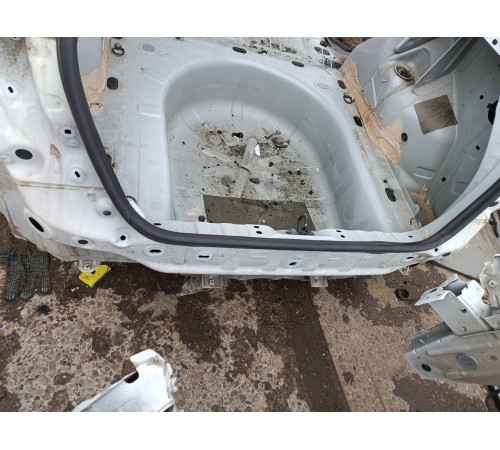 Панель задняя