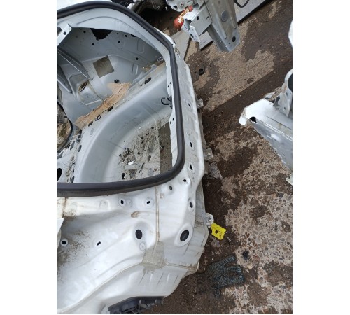 Панель задняя