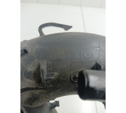 Патрубок воздухозаборника