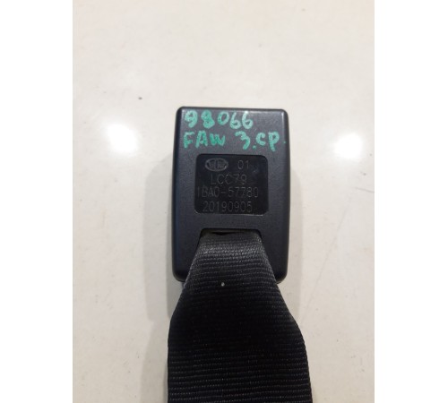 Ответная часть ремня безопасности задняя средняя