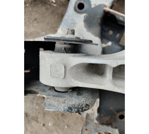 Рычаг подвески(задний левый)